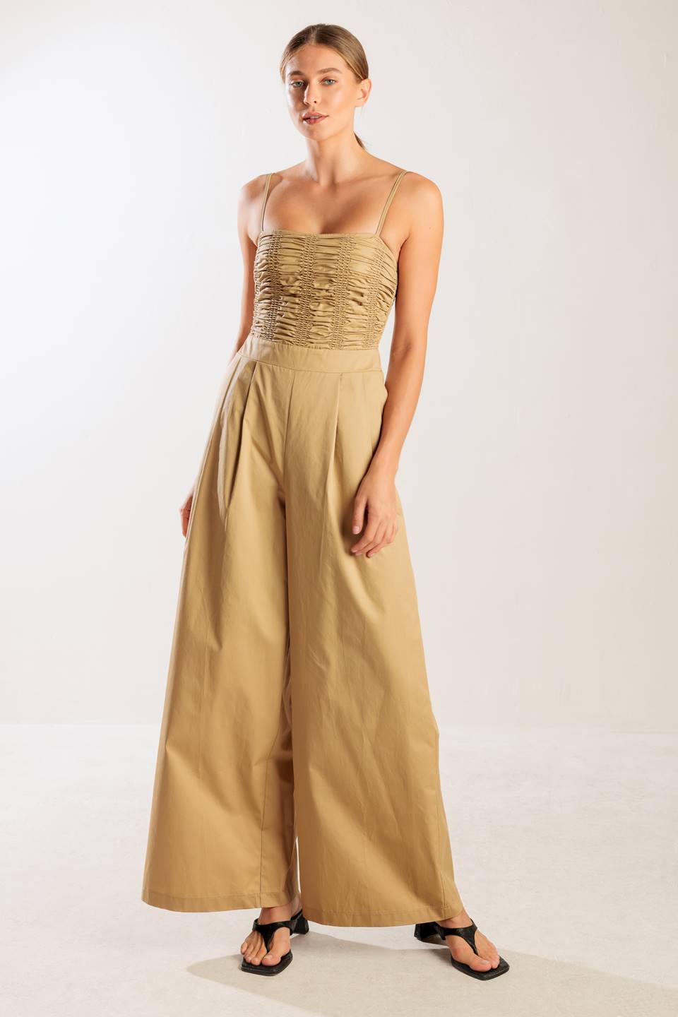 EASY TO LOVE WOVEN JUMPSUIT Flying Tomato